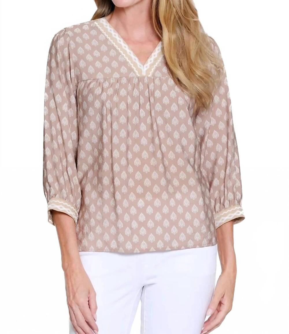 NEW MULTIPLES cuffed 3/4 sleeve banded v-neck top in khaki